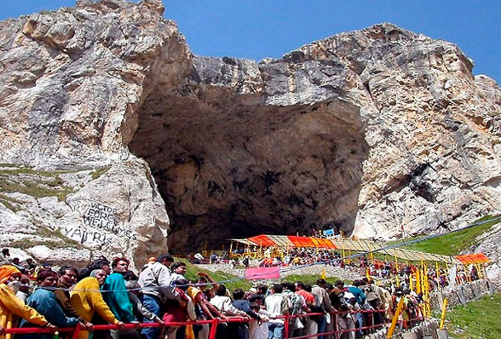 Amarnath Yatra: भक्तों में उत्साह बरकरार,  3.65 लाख से ज्यादा श्रद्धालुओं ने किए बाबा बर्फानी के दर्शन