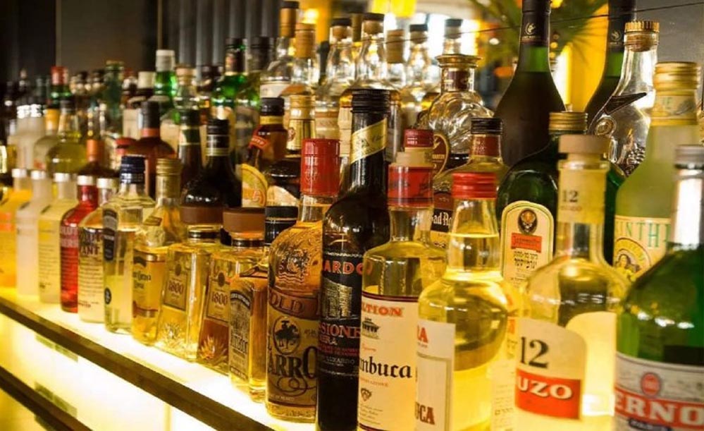 एक्स्ट्रा न्यूट्रल अल्कोहल से जीएसटी हटाने के फैसले से शराब की कीमत में हो सकती है कटौती!