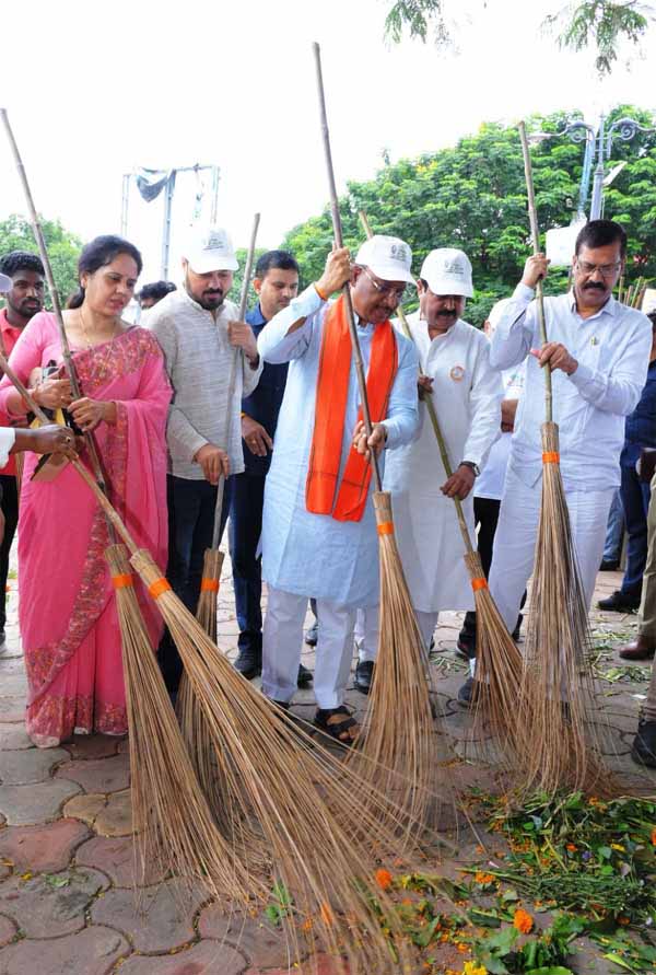 मुख्यमंत्री ने स्वच्छता ही सेवा पखवाड़ा का किया राज्य स्तरीय शुभारंभ