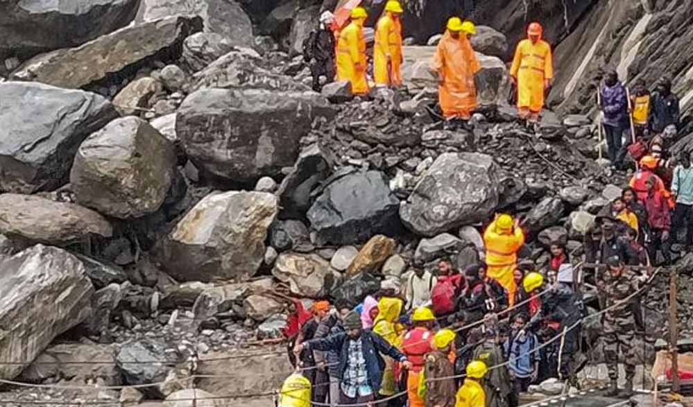 सोनप्रयाग में भारी बारिश से Landslide, 5 श्रद्धालुओं की हुई मौत