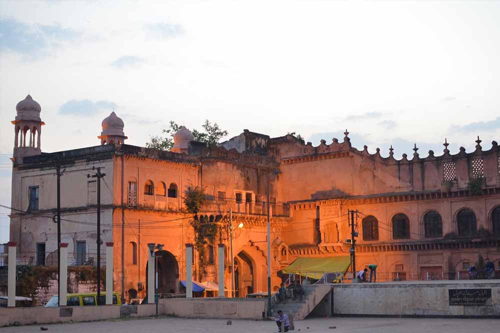 शिल्प मेला : गौहर महल में आयोजित शिल्प बाजार में देशभर के 50 शिल्पी उत्पाद लेकर आए