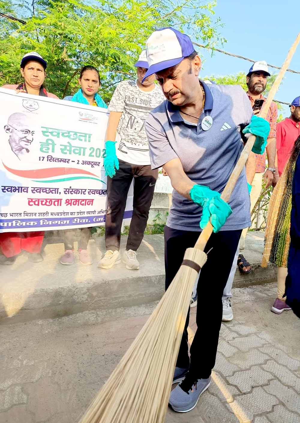 उप मुख्यमंत्री ने स्वच्छता ही सेवा अभियान में श्रमदान कर स्वच्छता का दिया संदेश, स्वच्छता के प्रति नागरिकों की भागीदारी बढ़ रही है