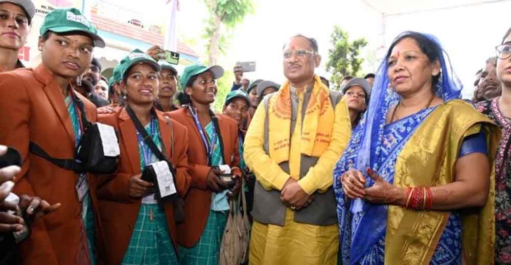 छत्तीसगढ़-जशपुर में मुख्यमंत्री साय ने ‘बिजली सखी’ योजना में महिलाओं को दी रोजगार की सौगात