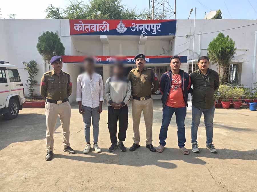 कोतवाली अनूपपुर पुलिस द्वारा आपरेशन प्रहार में बड़ी मात्रा में अवैध शराब जप्तः दो आरोपी गिरफ्तार