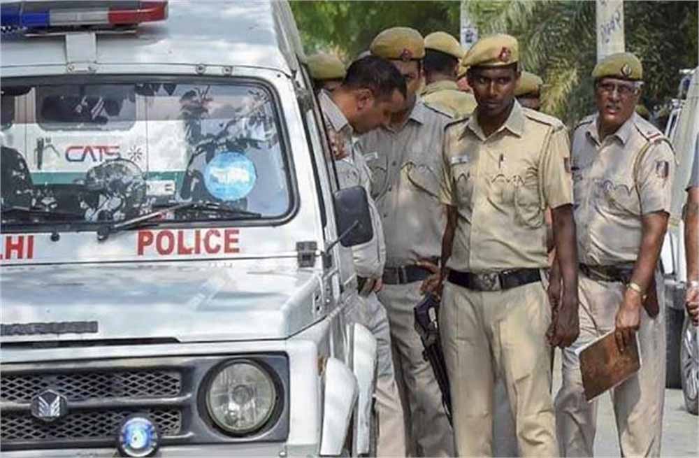 बड़ी सफलता: 80 घटनाओं के आरोपी को दिल्ली पुलिस ने मुठभेड़ के बाद किया गिरफ्तार