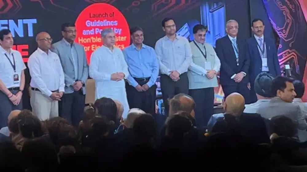 सरकार ने Sarvam नाम की कंपनी को भारत का पहला स्वदेशी AI मॉडल तैयार करने के लिए चुना