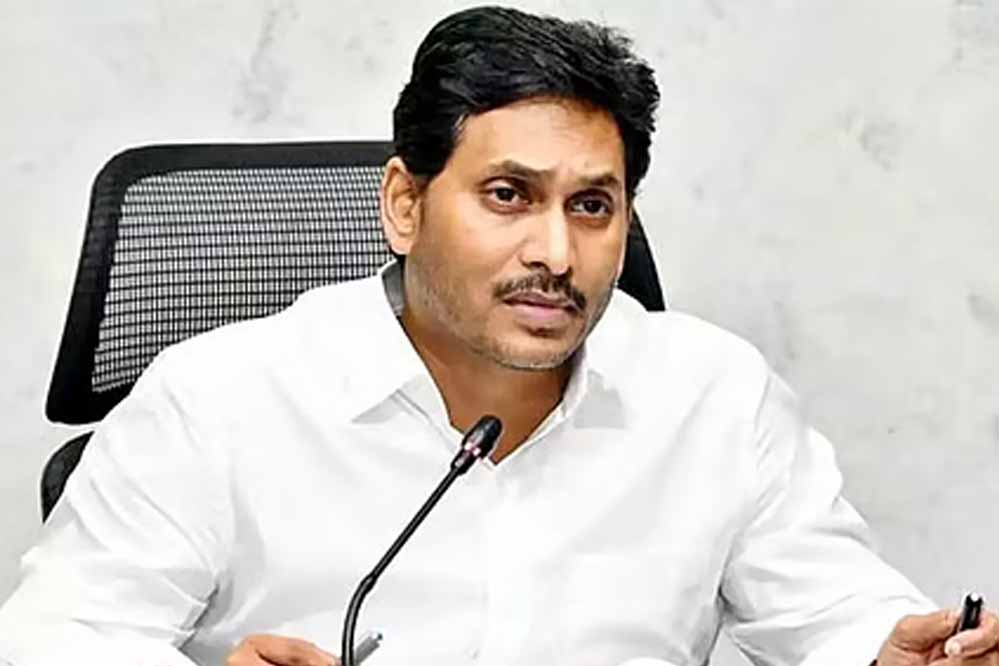 पूर्व CM रेड्डी के खिलाफ ED का ऐक्शन, 14 साल पुराने केस में 800 करोड़ की संपत्ति जब्त