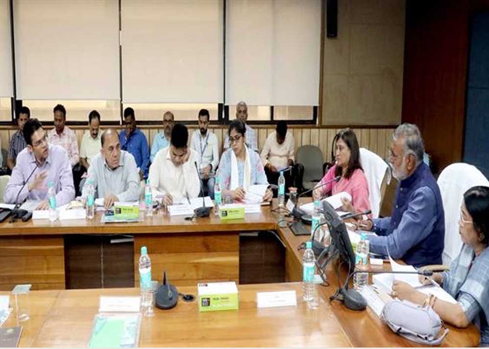 मनरेगा में हर हाथ को मिल रहा काम : राज्यमंत्री श्रीमती सिंह