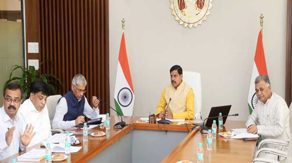 साल में एक बार वरिष्ठ वैज्ञानिकों को बुलाएं, विज्ञान के विद्यार्थियों से कराएं उनका संवाद : मुख्यमंत्री डॉ. यादव