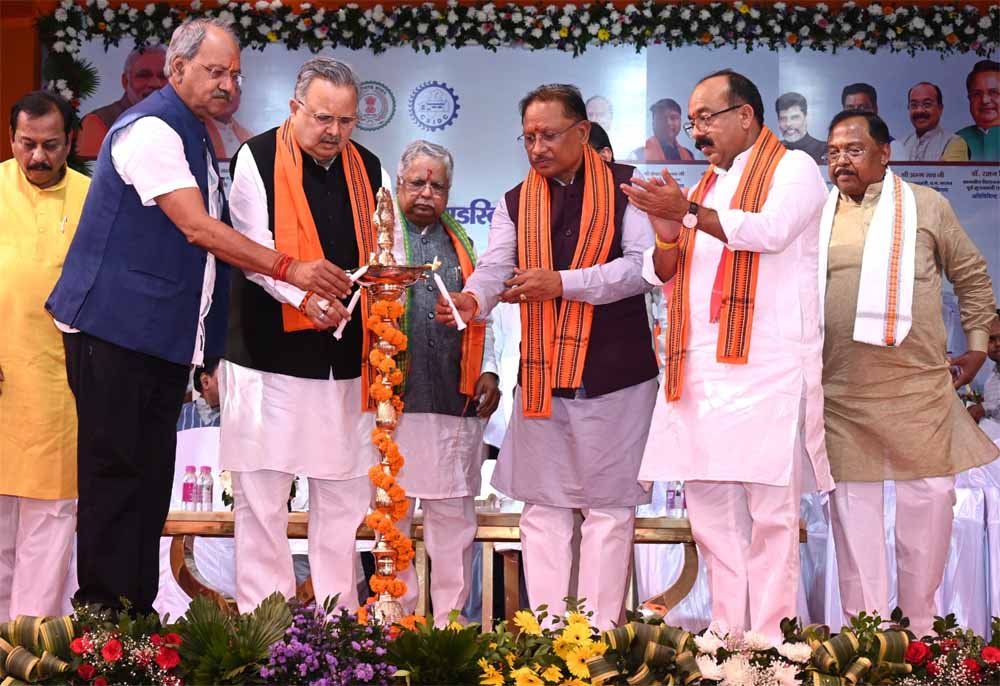 सीएसआईडीसी के अध्यक्ष राजीव अग्रवाल ने किया कार्यभार ग्रहण,  मुख्यमंत्री ने दी शुभकामनाएं