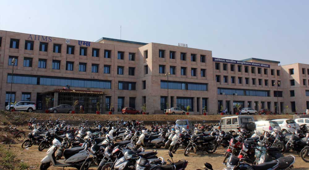 कैंसर की पहचान और रोकथाम को भोपाल और जोधपुर एम्स के बीच जल्द ही एमओयू