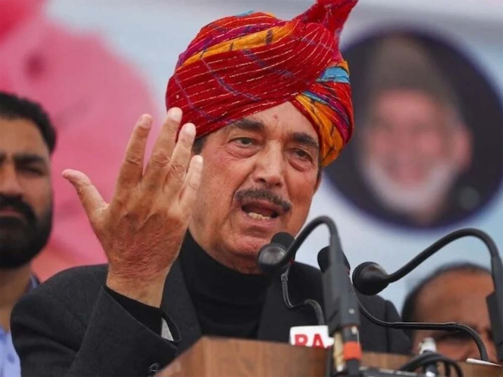 गुलाम नबी आजाद ने कहा- मस्जिदों से आतंकियों के खिलाफ पहली बार बोल रहे इमाम, पूरा कश्मीर गुस्से में बंद