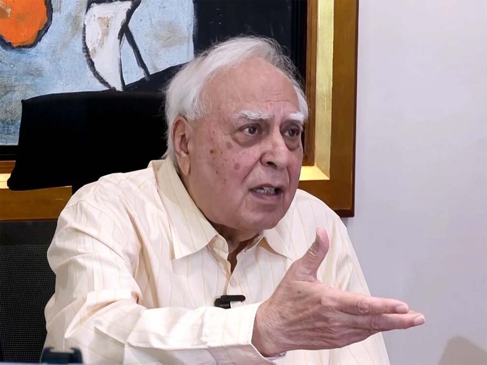 कपिल सिब्बल की अमित शाह से अपील, पहलगाम के आतंकियों पर इंटरनेशनल कोर्ट में चले केस