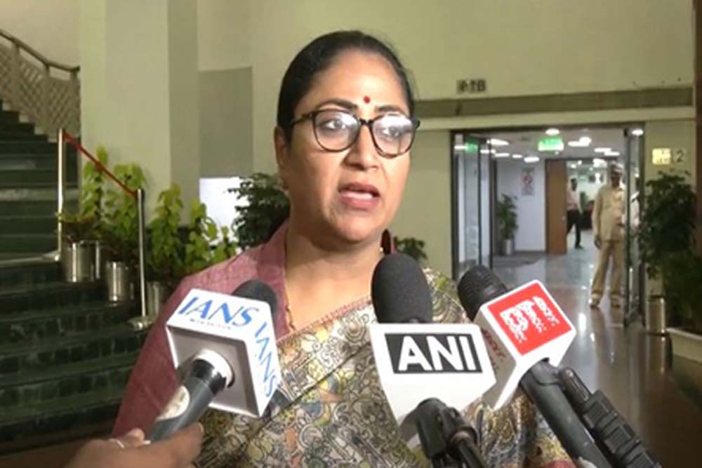 सीलमपुर हत्या मामले में मुख्यमंत्री रेखा गुप्ता ने कहा कि आरोपियों को जल्द गिरफ्तार किया जाएगा