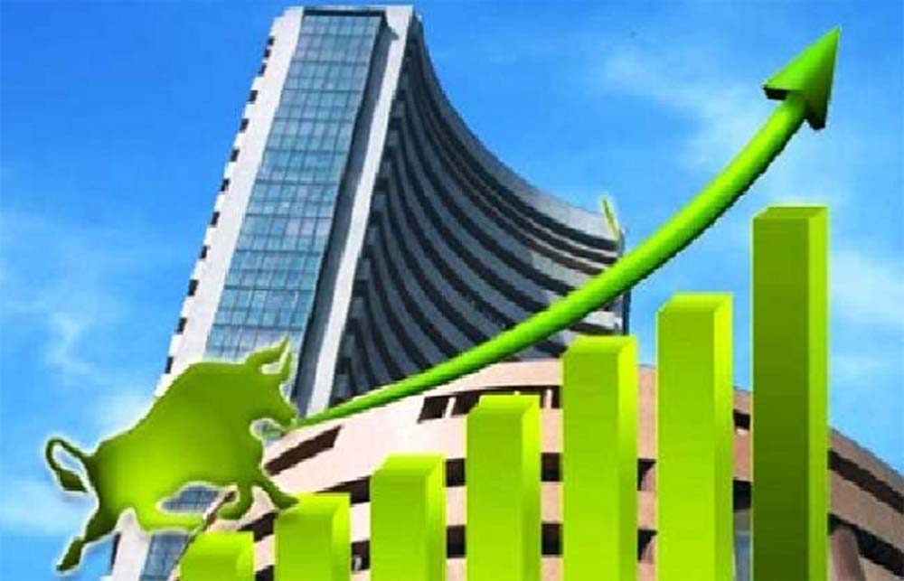 कारोबार के अंत में सेंसेक्स 309 अंक तेजी के साथ 77,044 तक उछला
